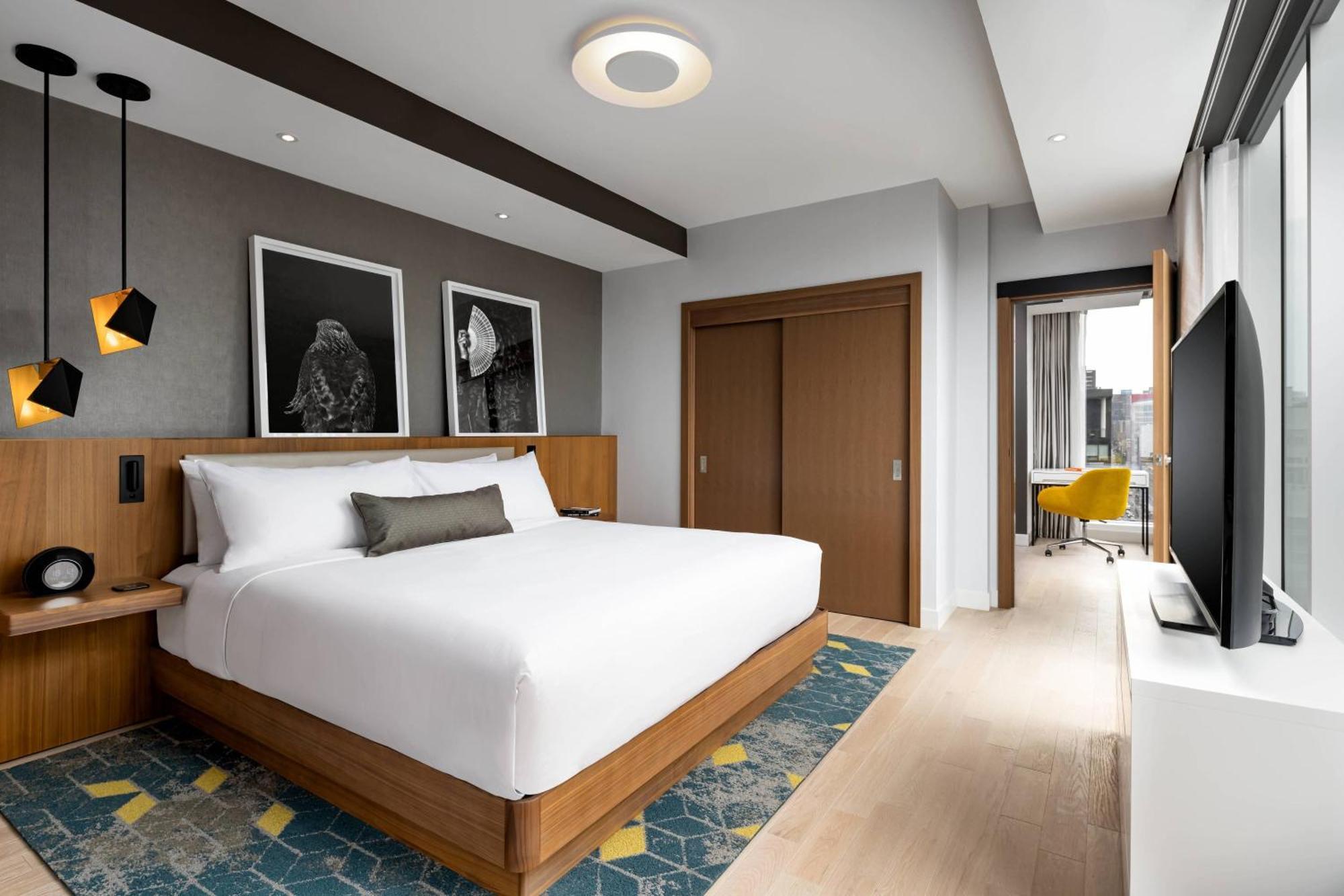 Humaniti Hotel Montreal, Autograph Collection Екстериор снимка