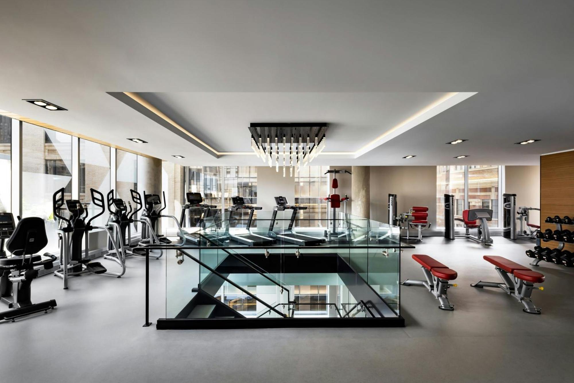 Humaniti Hotel Montreal, Autograph Collection Екстериор снимка